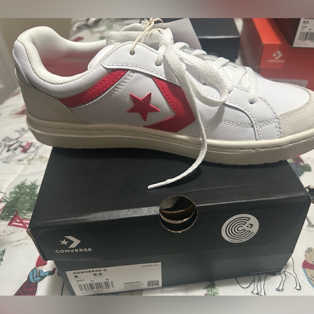 Chuck Taylor All Star Pro Blaze Classic High-Top Sneaker -White&Red Sneakers